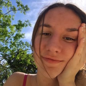 Meet your Posher, Lacey